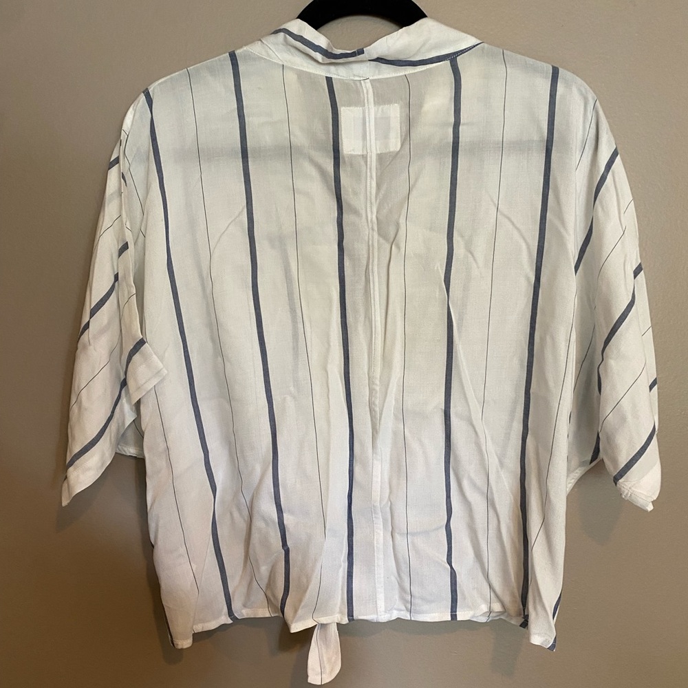 Rails Thea Tie Front Top - image 5